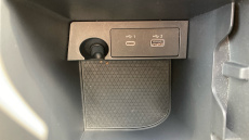 Nissan Qashqai 1.3 DiG-T MH N-Connecta 5dr Petrol Hatchback